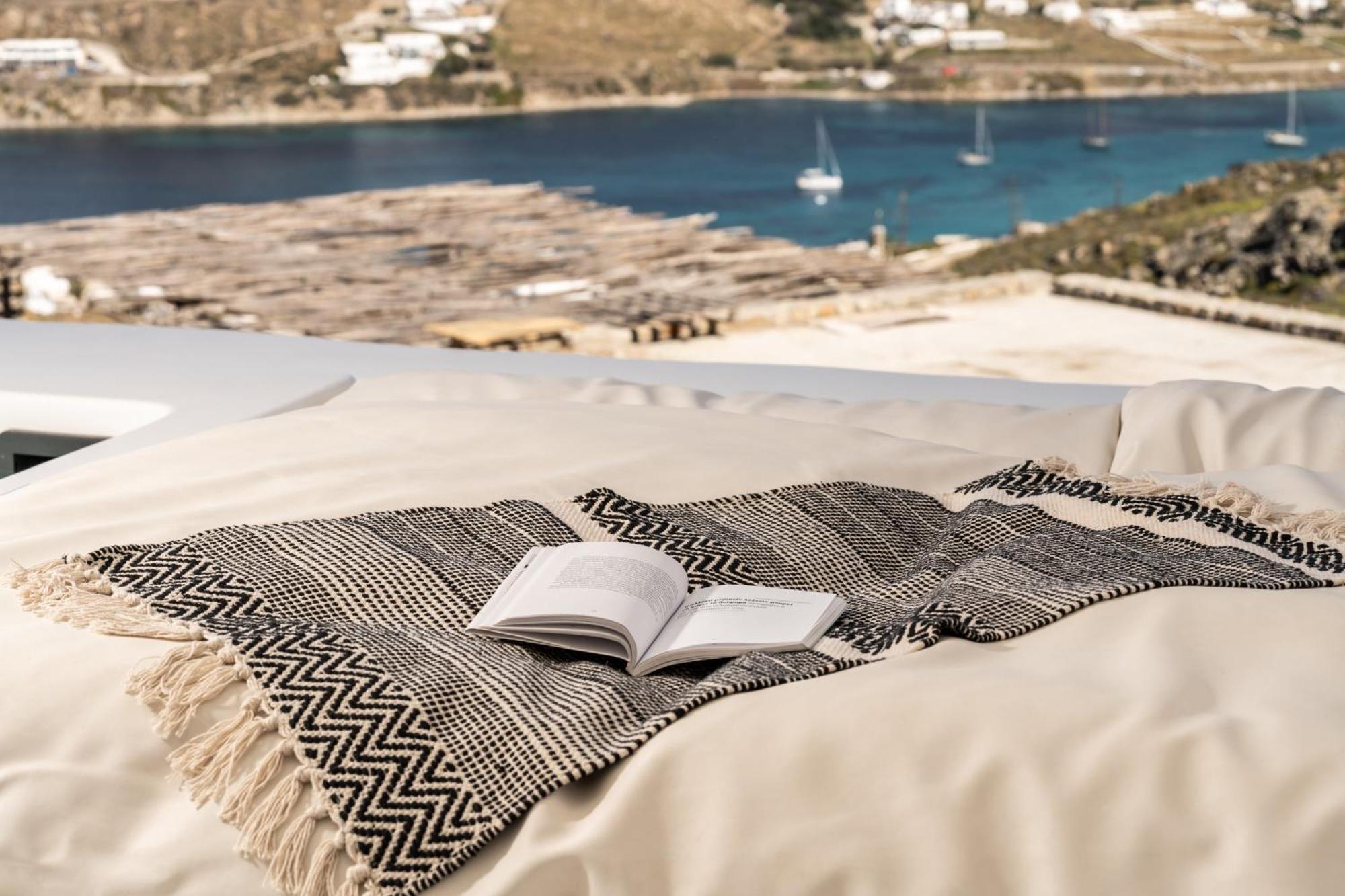 White Stone Mykonos Hotel Agios Ioannis Diakoftis Buitenkant foto